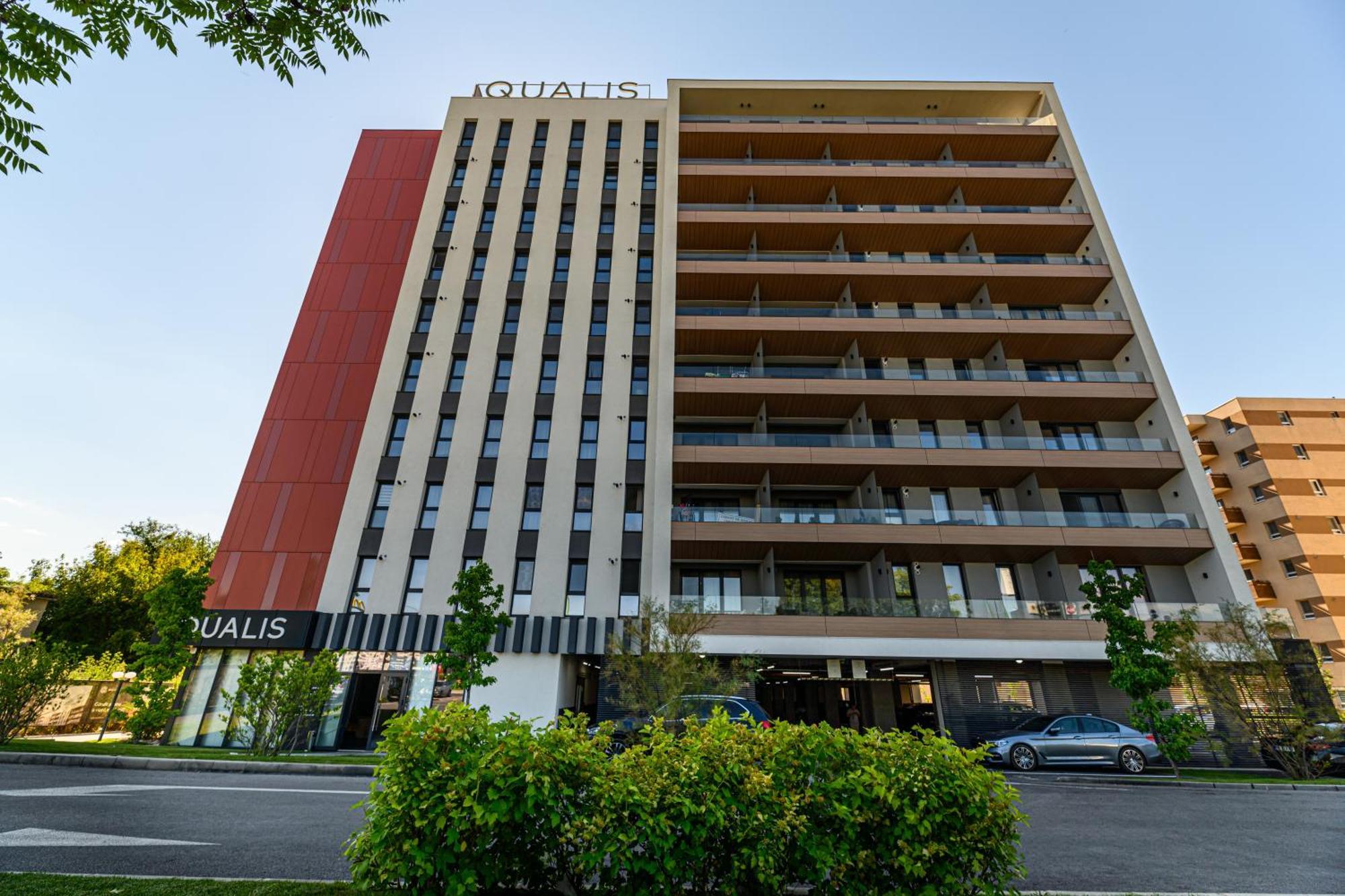 Luxury Landing Apartments Complex Qualis ブラショフ エクステリア 写真