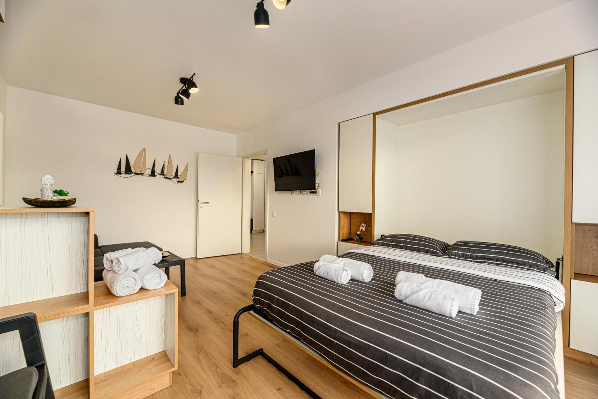 Luxury Landing Apartments Complex Qualis ブラショフ エクステリア 写真