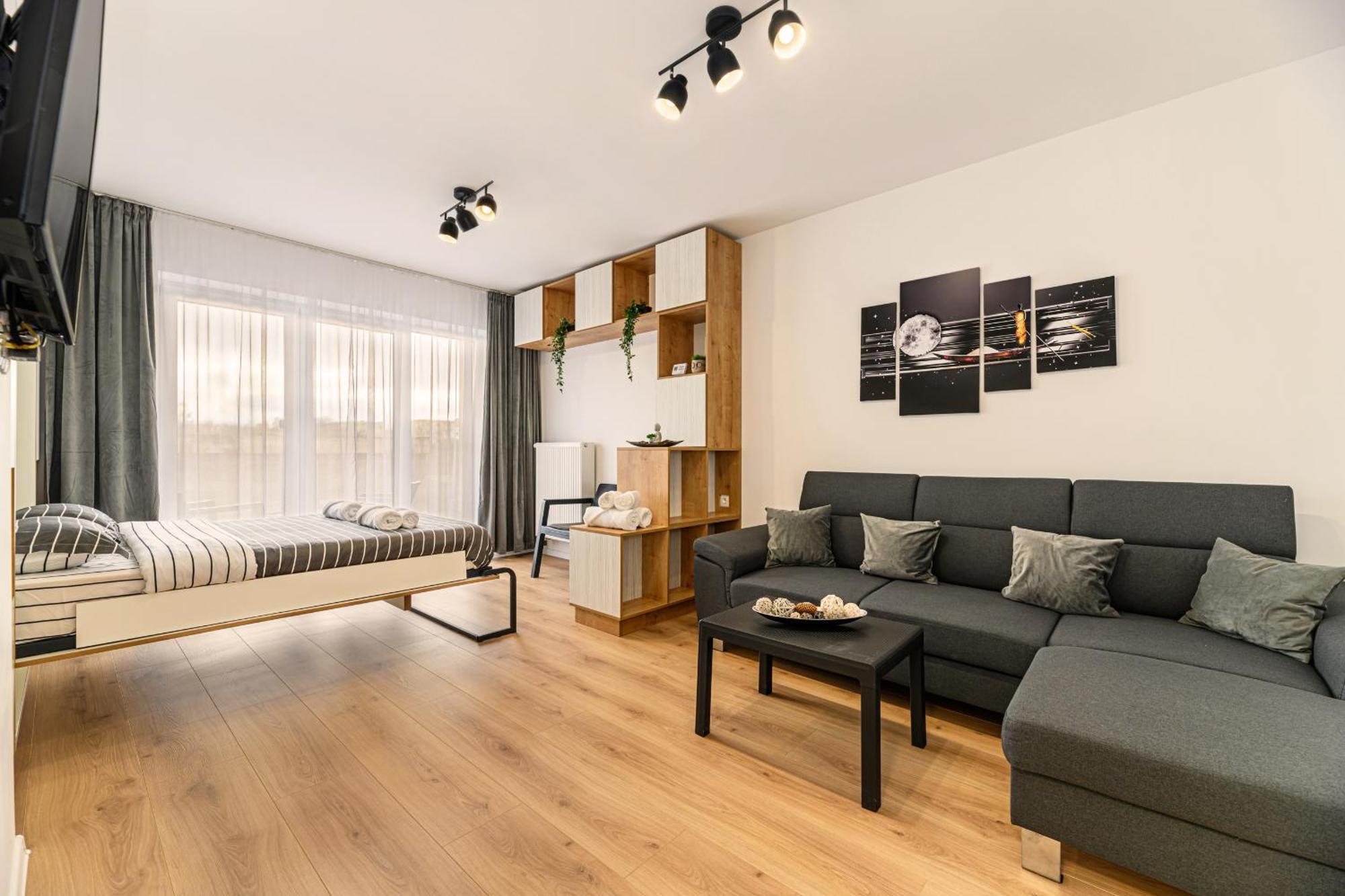 Luxury Landing Apartments Complex Qualis ブラショフ エクステリア 写真