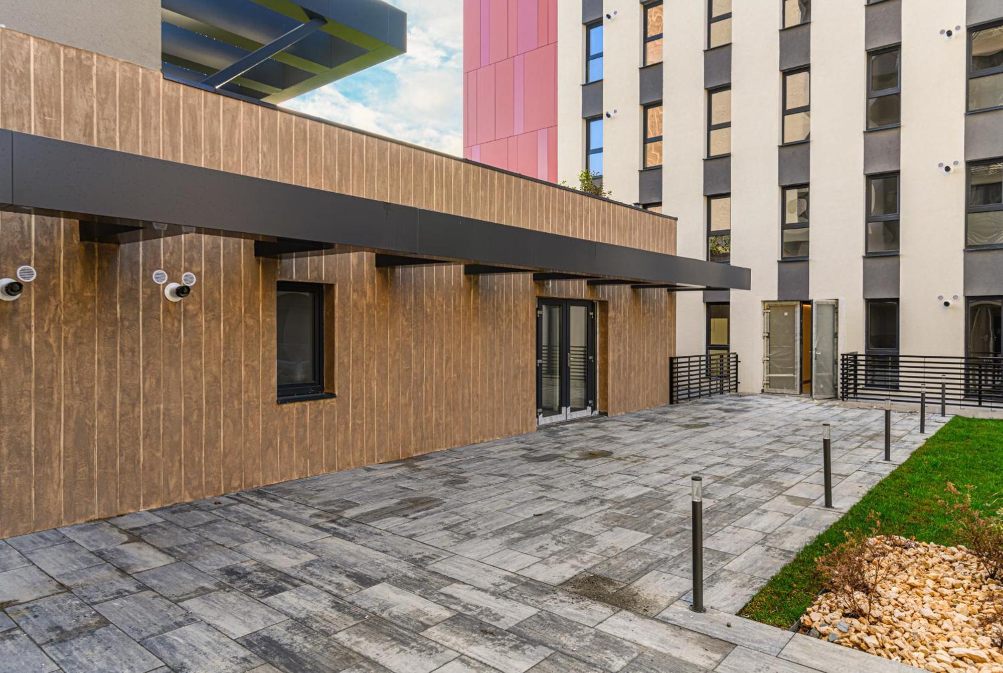 Luxury Landing Apartments Complex Qualis ブラショフ エクステリア 写真