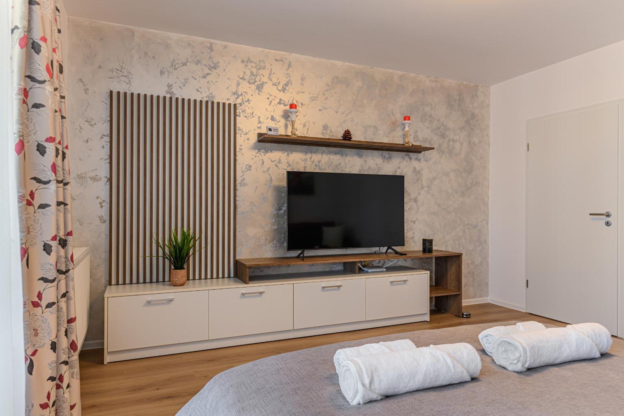 Luxury Landing Apartments Complex Qualis ブラショフ エクステリア 写真
