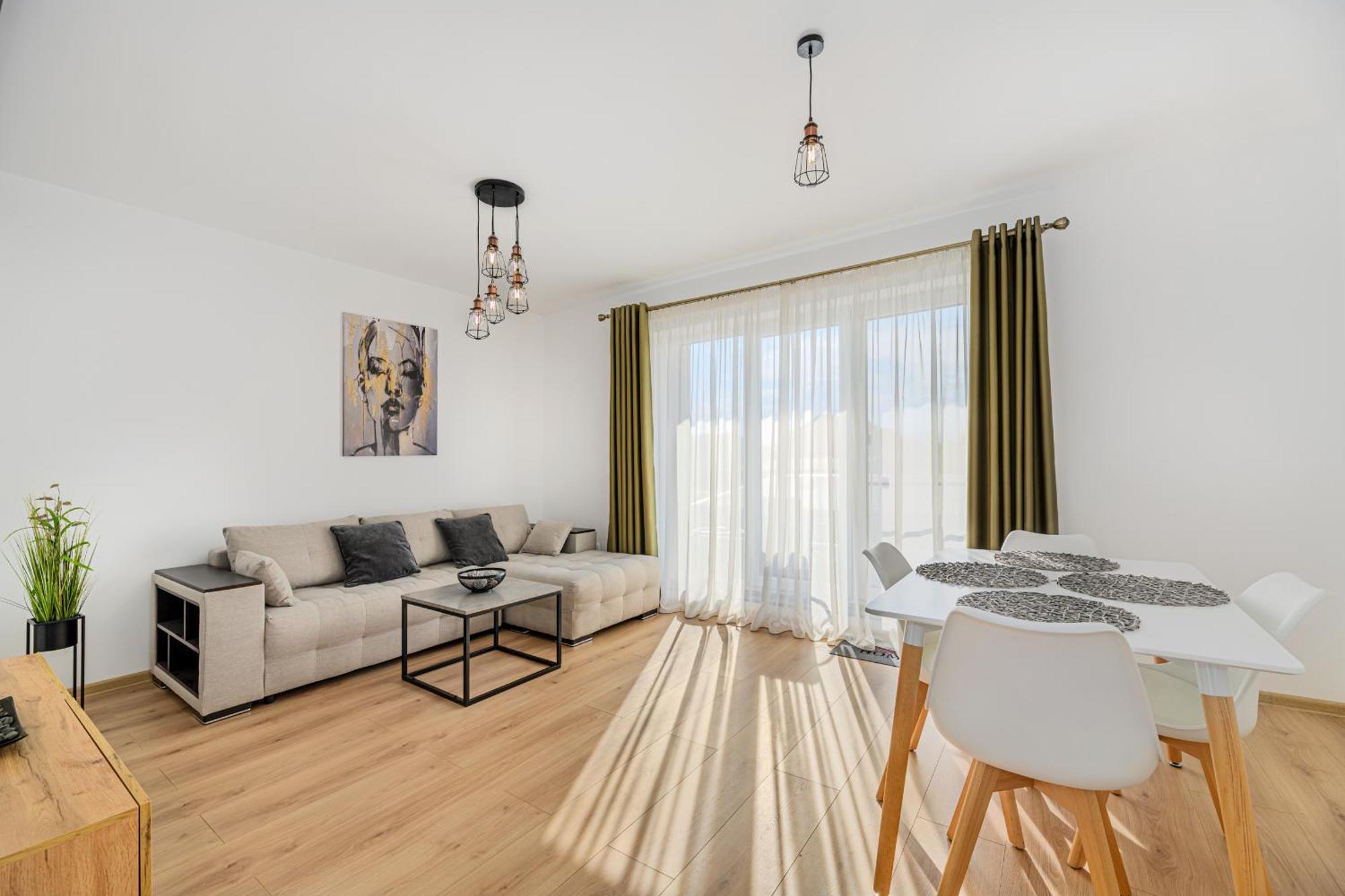 Luxury Landing Apartments Complex Qualis ブラショフ エクステリア 写真